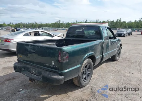 2002 Chevrolet S-10 Ls from USA, damaged, VIN 1GCCS19W528243814